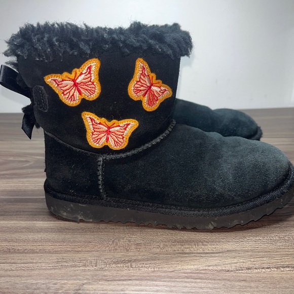 UGG  Boots Kids US 3  Mini Bailey Bow II Butterfly Black - Picture 2 of 7